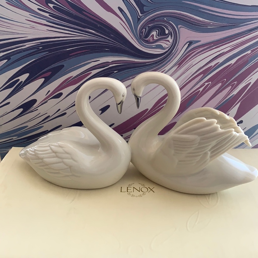 Lenox - wedding promises - swans